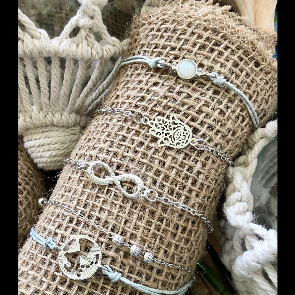🌼2/20🌼 Set of 5 Boho Infinity Bracelets